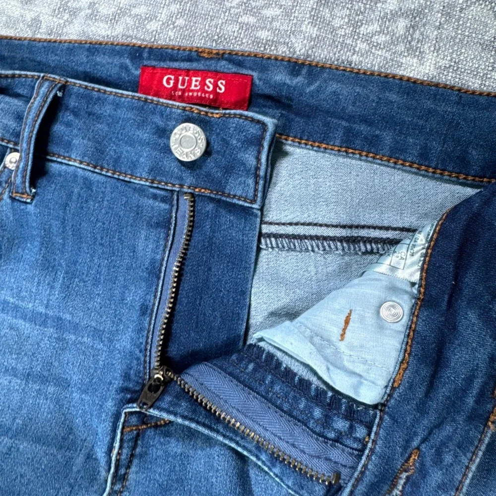 Guess Slim Jeans Women's 28 Blue Raw Hem Mid Rise Medium Wash - Picture 7 of 11